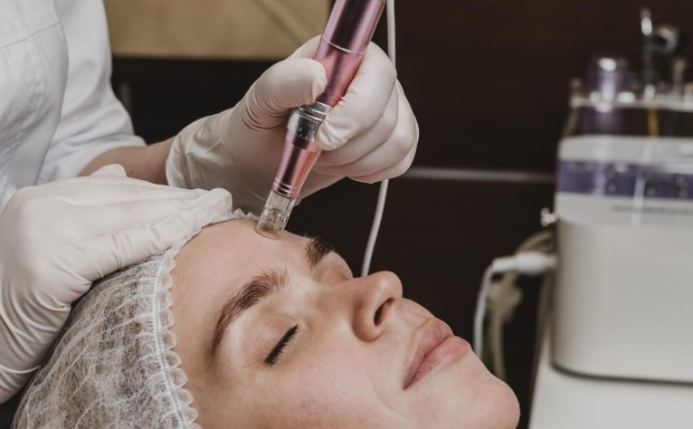 woman-wellness-center-having-treatment woman-wellness-center-having-treatment